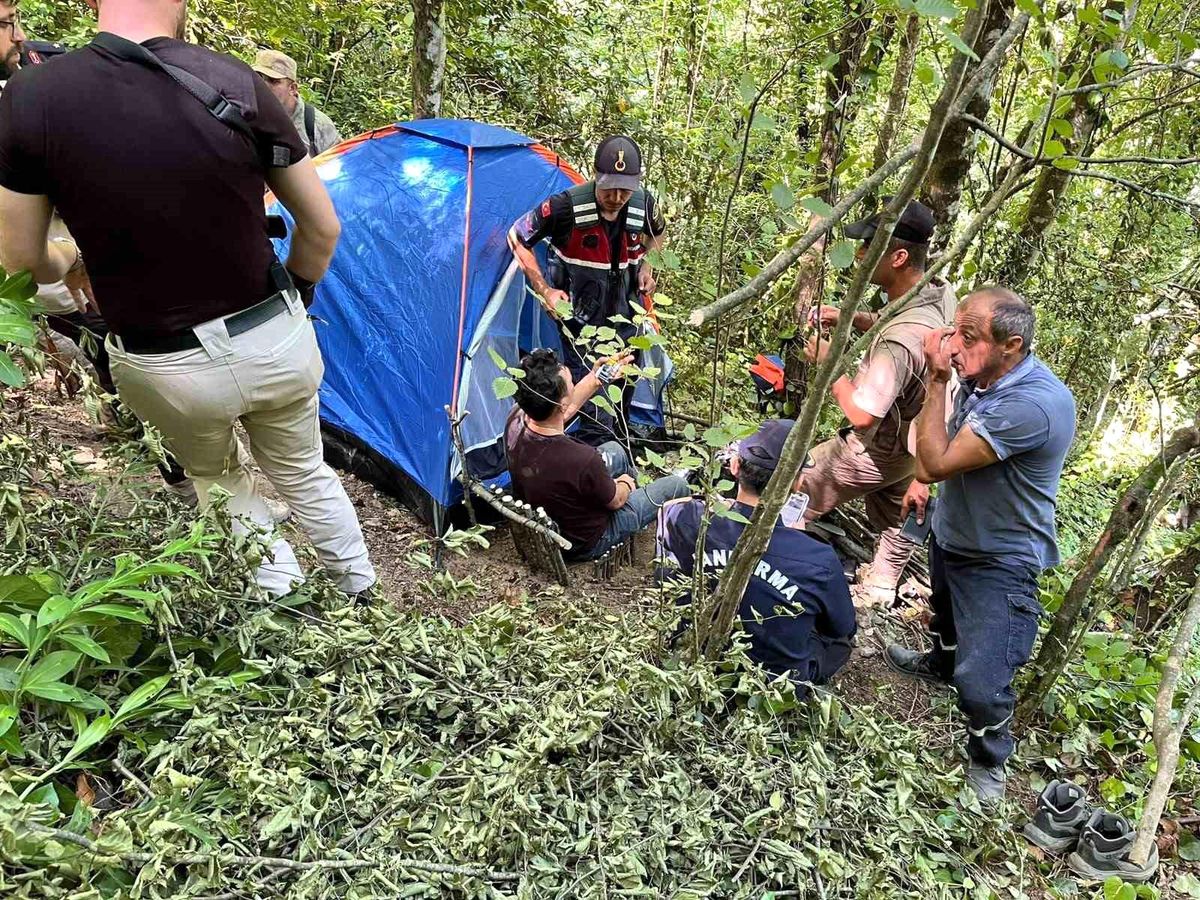 Kayıp şahıs ormanda yaralı halde bulundu