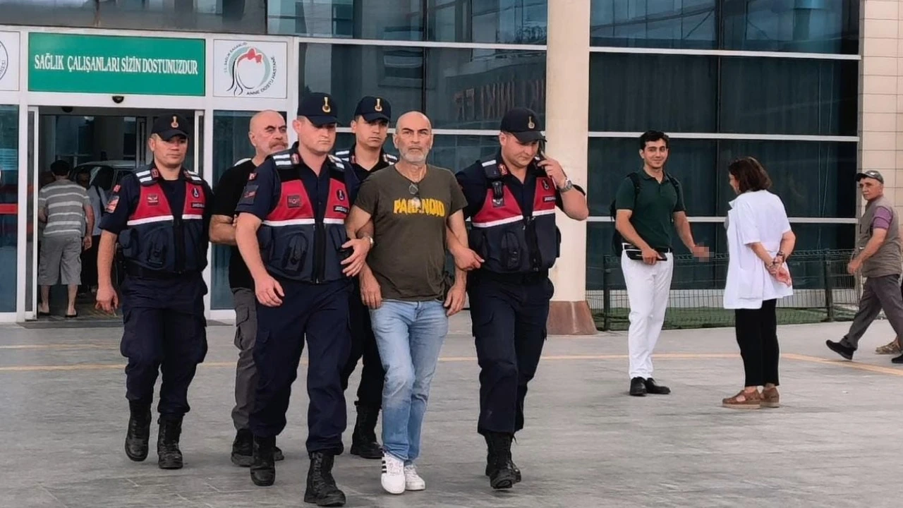 Yönetmen Ezel Akay ile kardeşi adliyeye sevk edildi