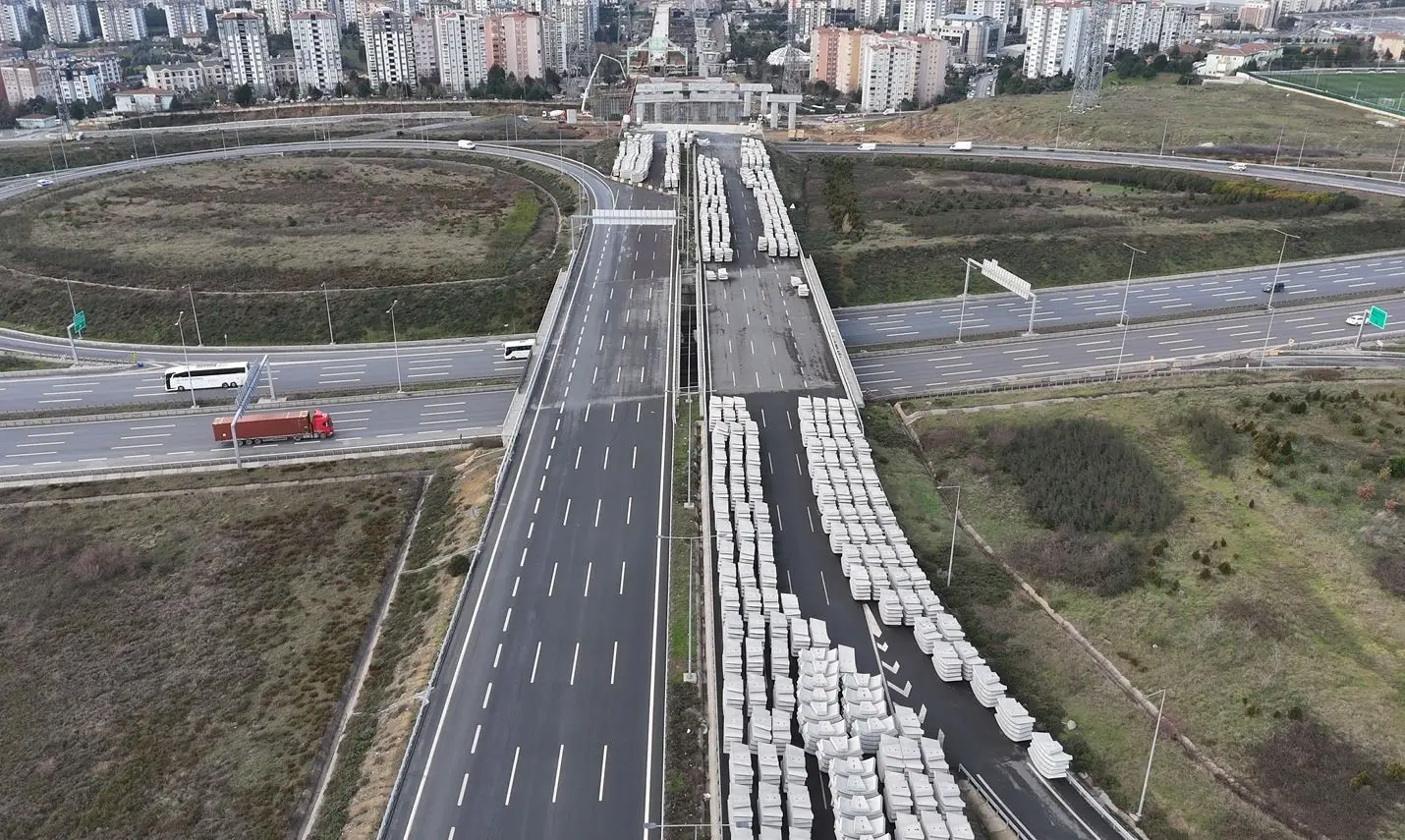 İstanbul'un yükü hafifliyor! Dev projede yüzde 80 tamamlandı