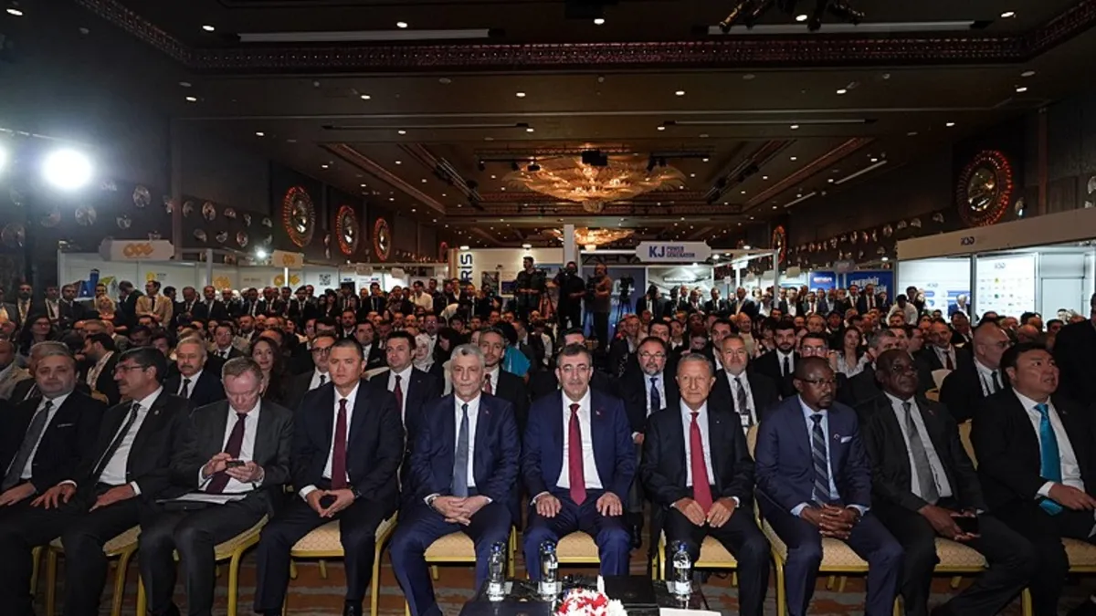 Türkiye dünyada 2. sırada: Türk müteahhitler 138 ülkede 562 milyar dolarlık dev projeye imza attı