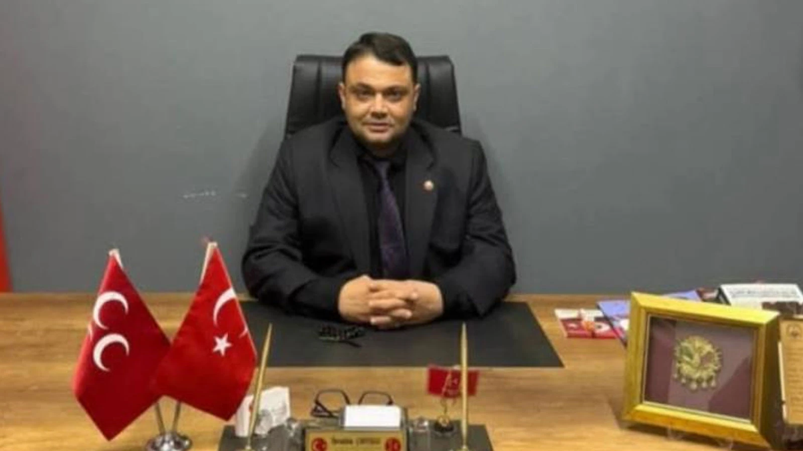 Denizli MHP’de 2 ilçe başkanı görevinden istifa etti