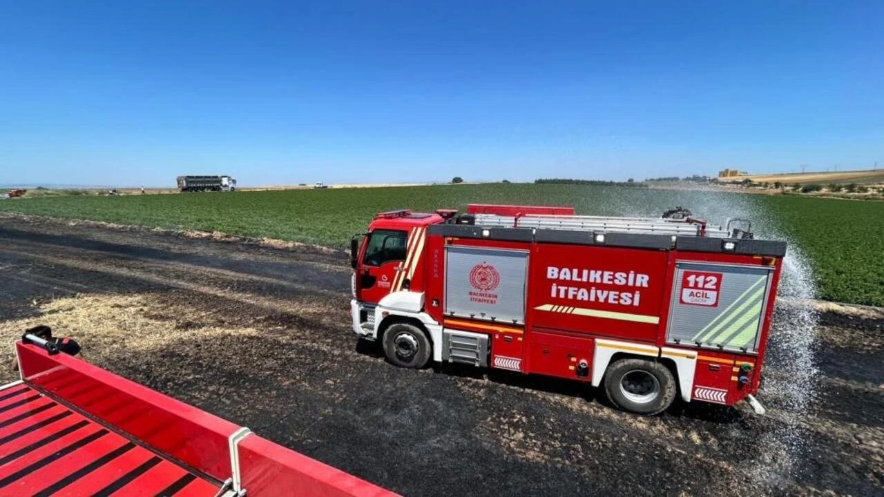 Bandırma'da ekili alanda korkutan yangın