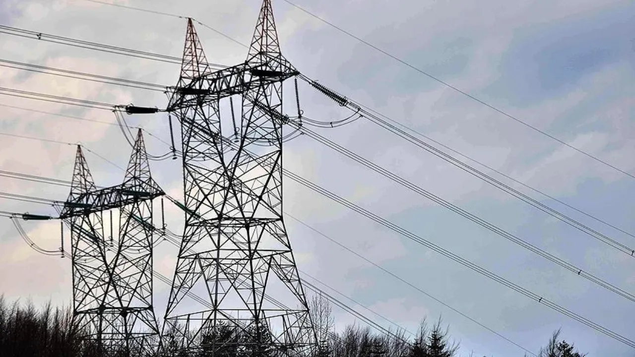 İstanbul'da elektrik kesintisi! 21 ilçede 9 saate varan kesinti yaşanacak