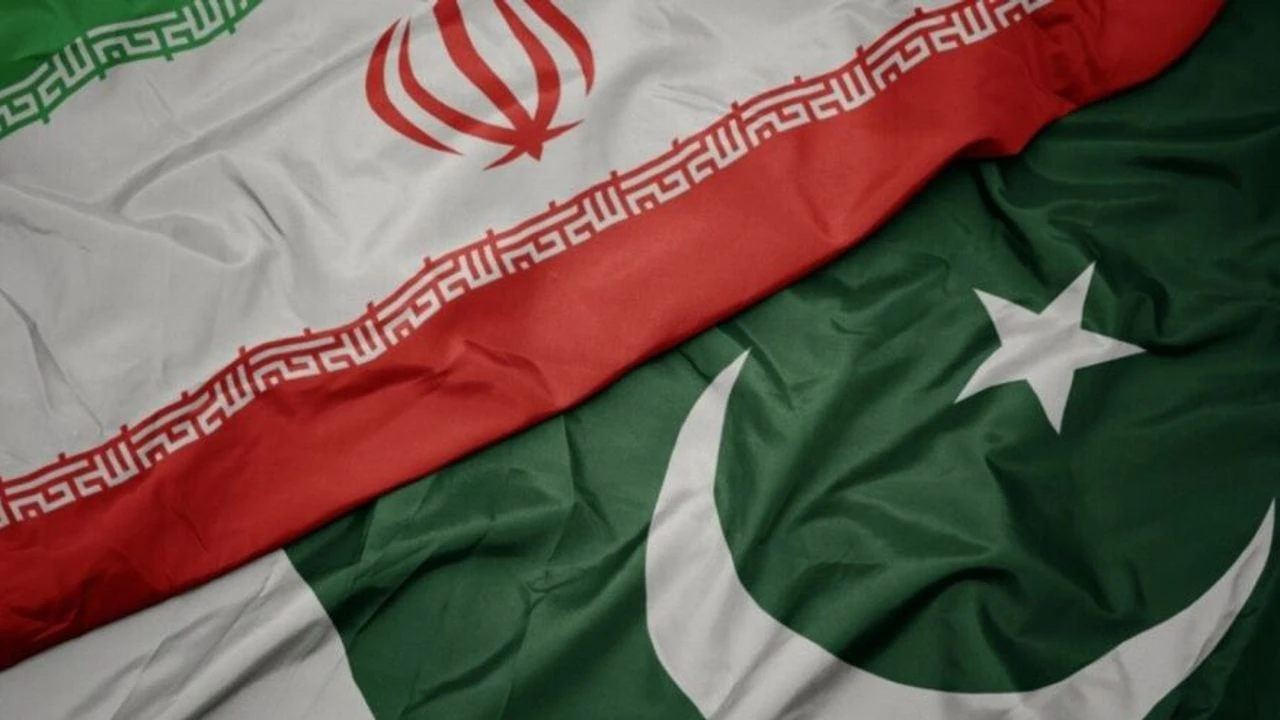 İran ve Pakistan dışişleri bakanları mutabakatı görüştü