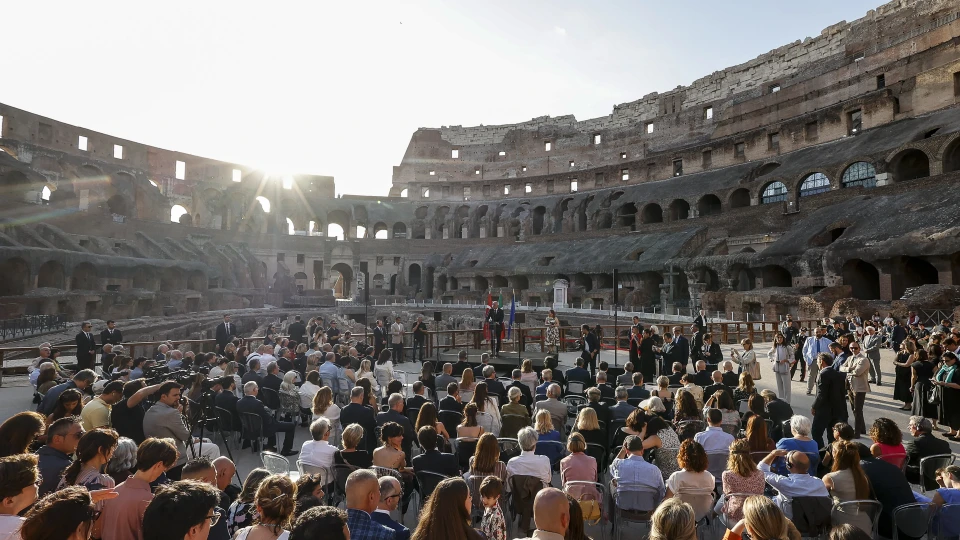 Roma Kolezyum'da Troya sergisi sanatseverlere kapılarını açtı