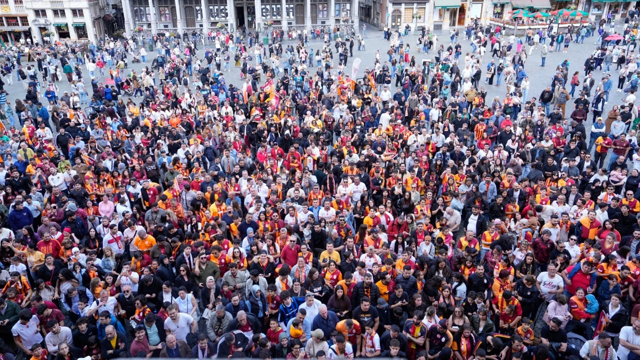 Galatasaray'ın 26. şampiyonluğu Brüksel'de kutlandı