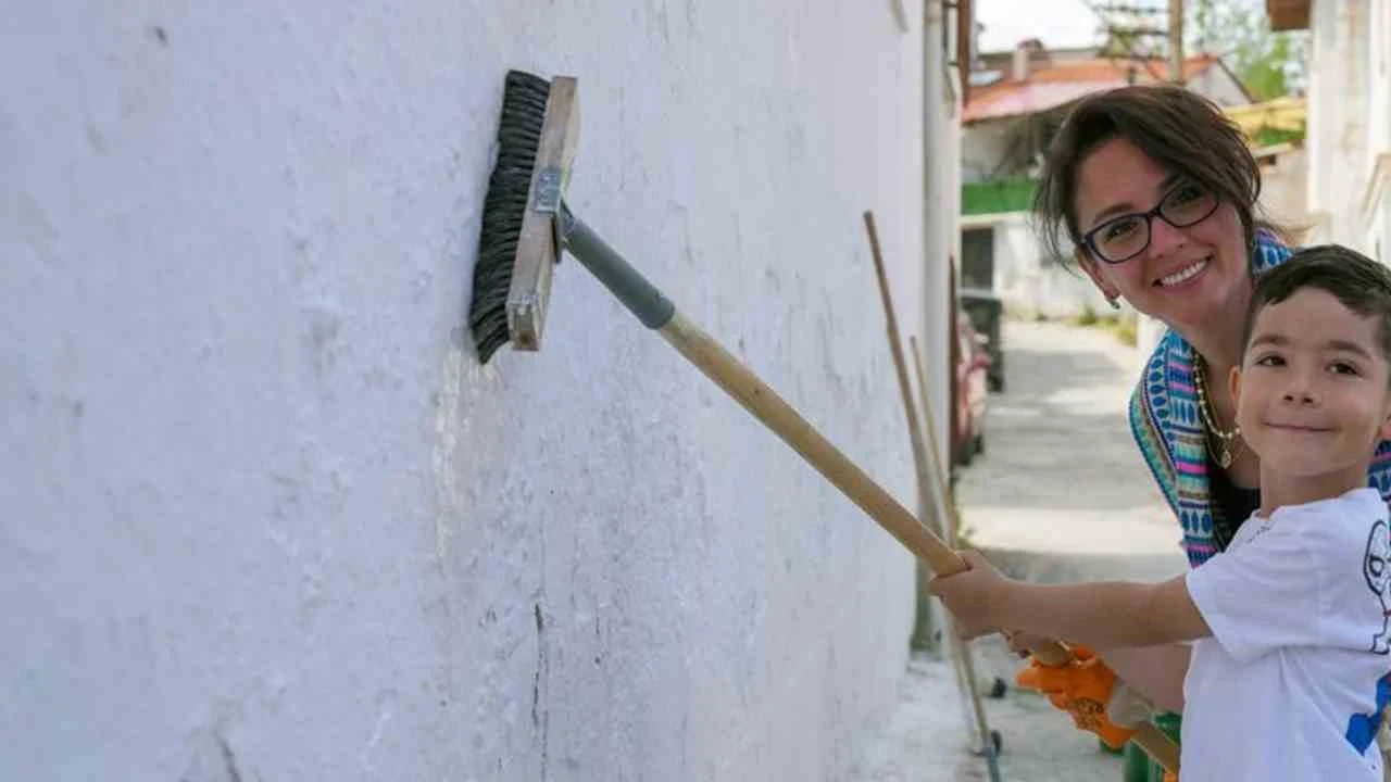 Menteşe’de 1 ton kireç dağıtıldı