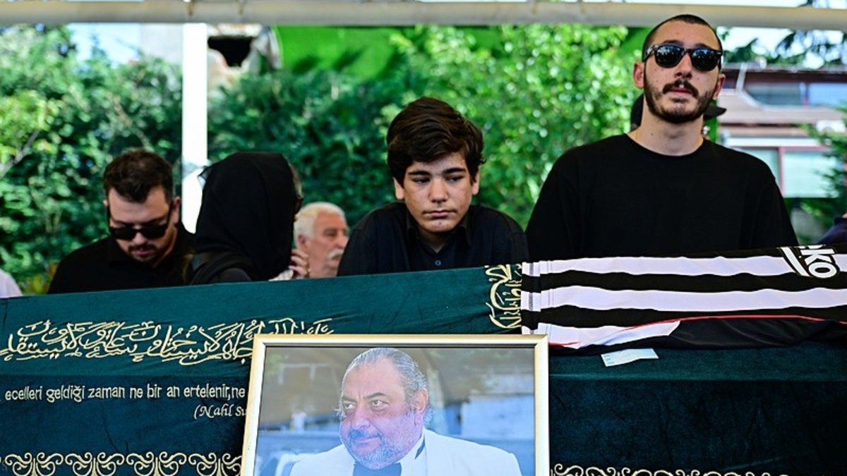 Reha Muhtar'a veda! Son yolculuğuna uğurlandı