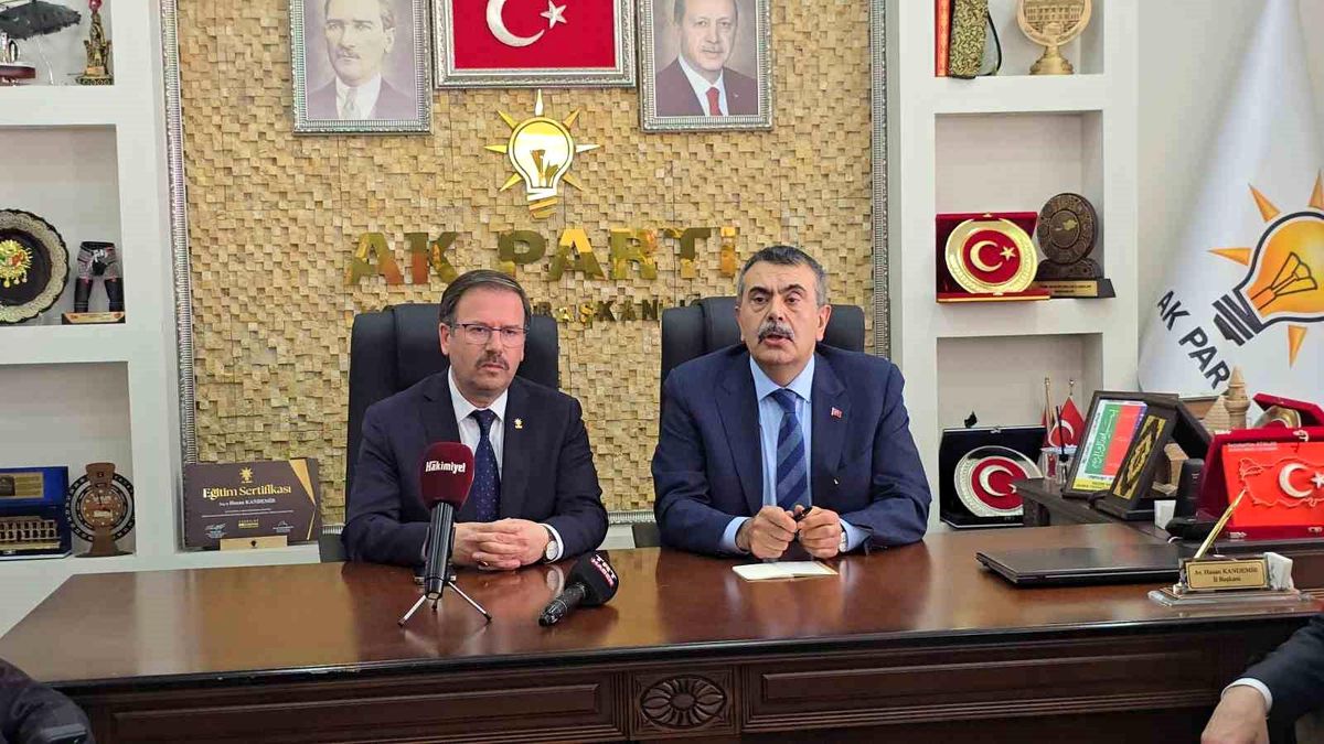 Bakan Tekin: "Derslik başına düşen öğrenci sayısı Türkiye genelinde 20'li rakamlara düştü"