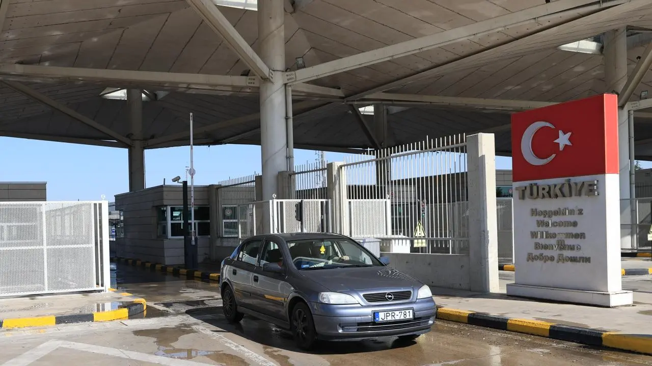 Avrupa'dan sıla yolculuğu sürüyor! Gurbetçilerin Türkiye sevinci
