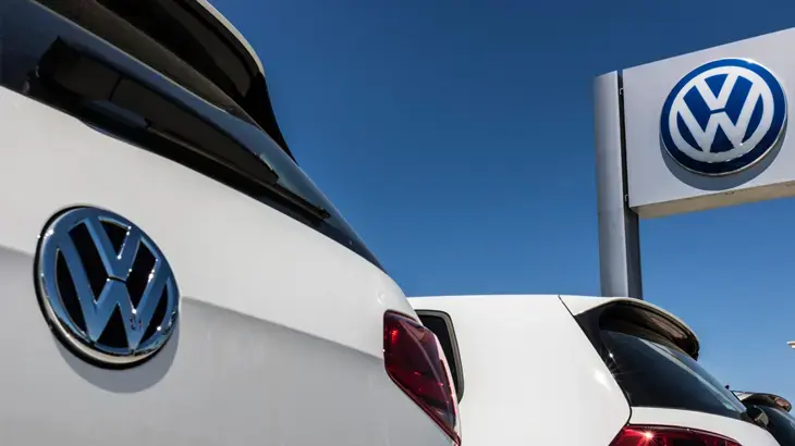 Ülkenin hükümeti Volkswagen için kolları sıvadı! 4 fabrika için kapanma riski