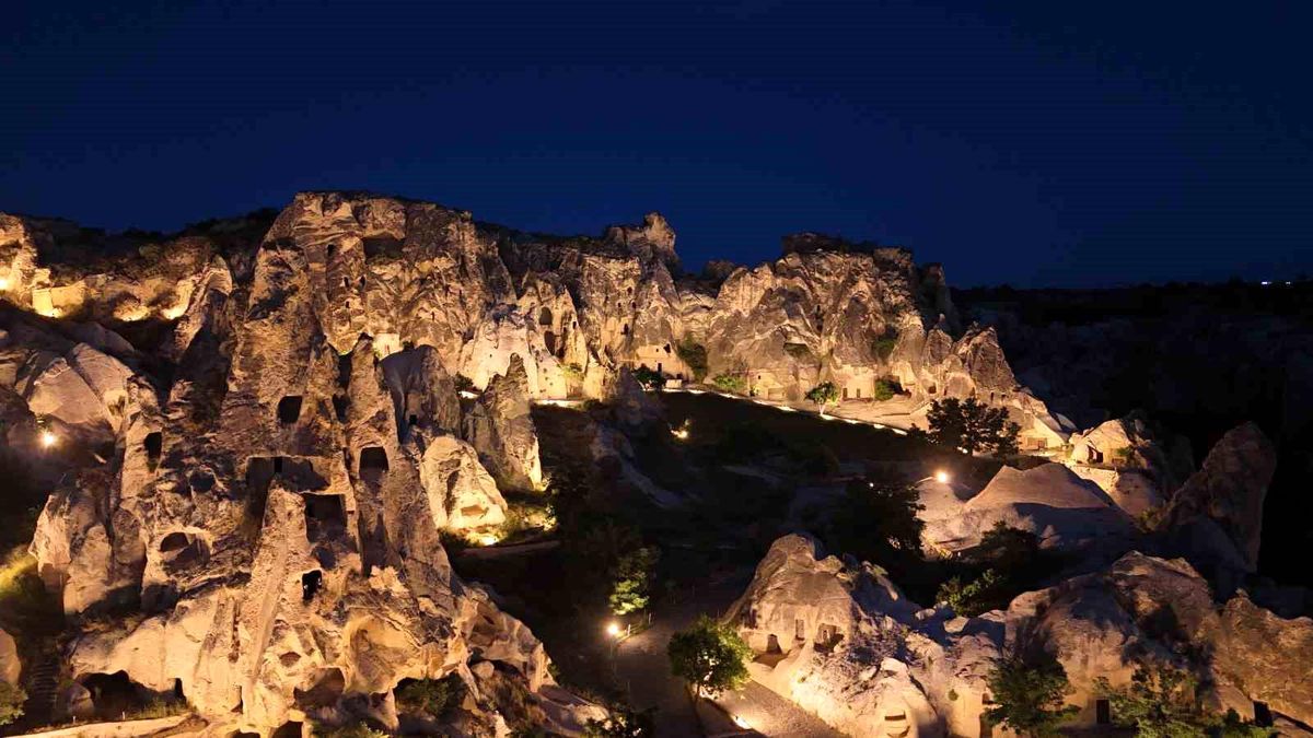 Kapadokya ışıl ışıl oldu