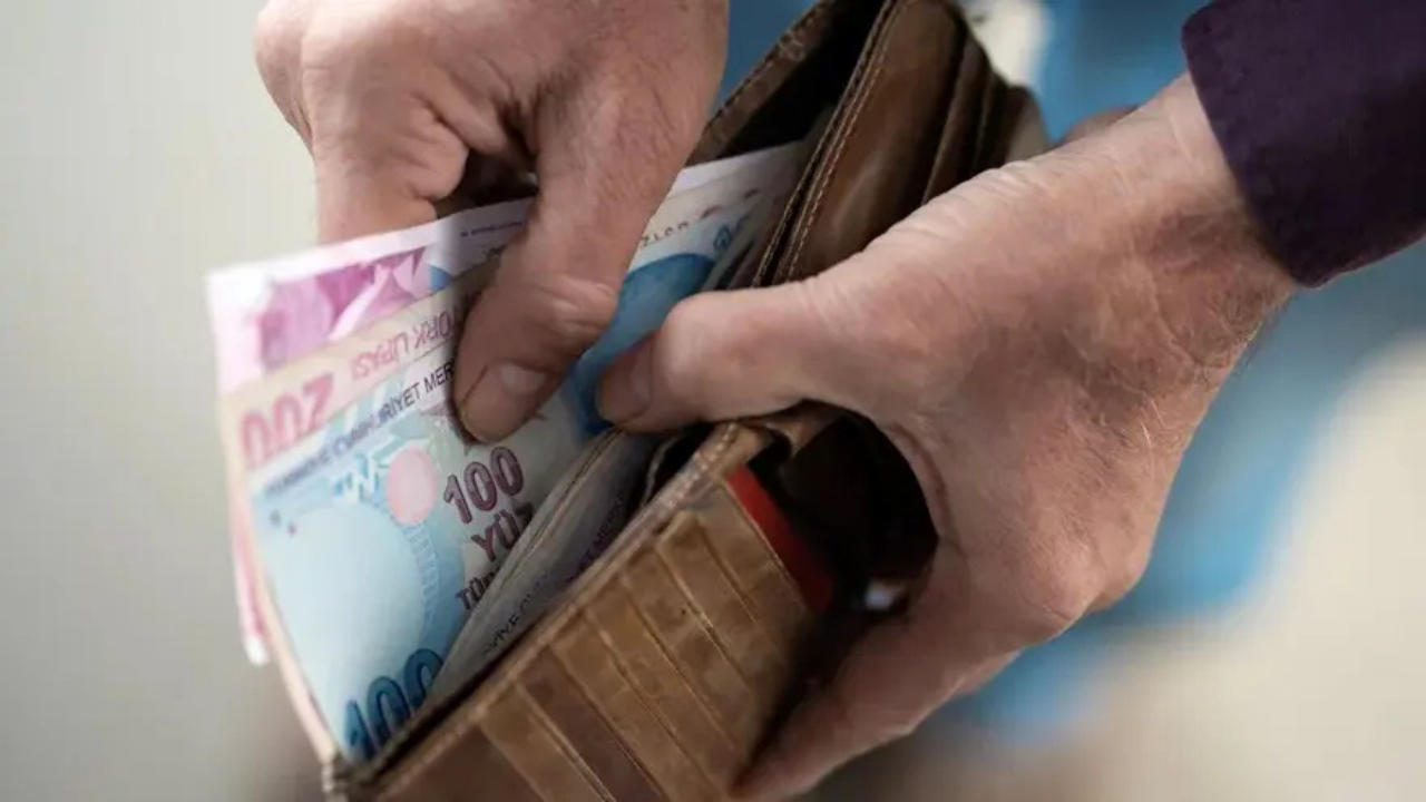 Tasarruf finansman şirketlerinin çalışma saatleri değişti: Şubeler 20.00’de kapanacak