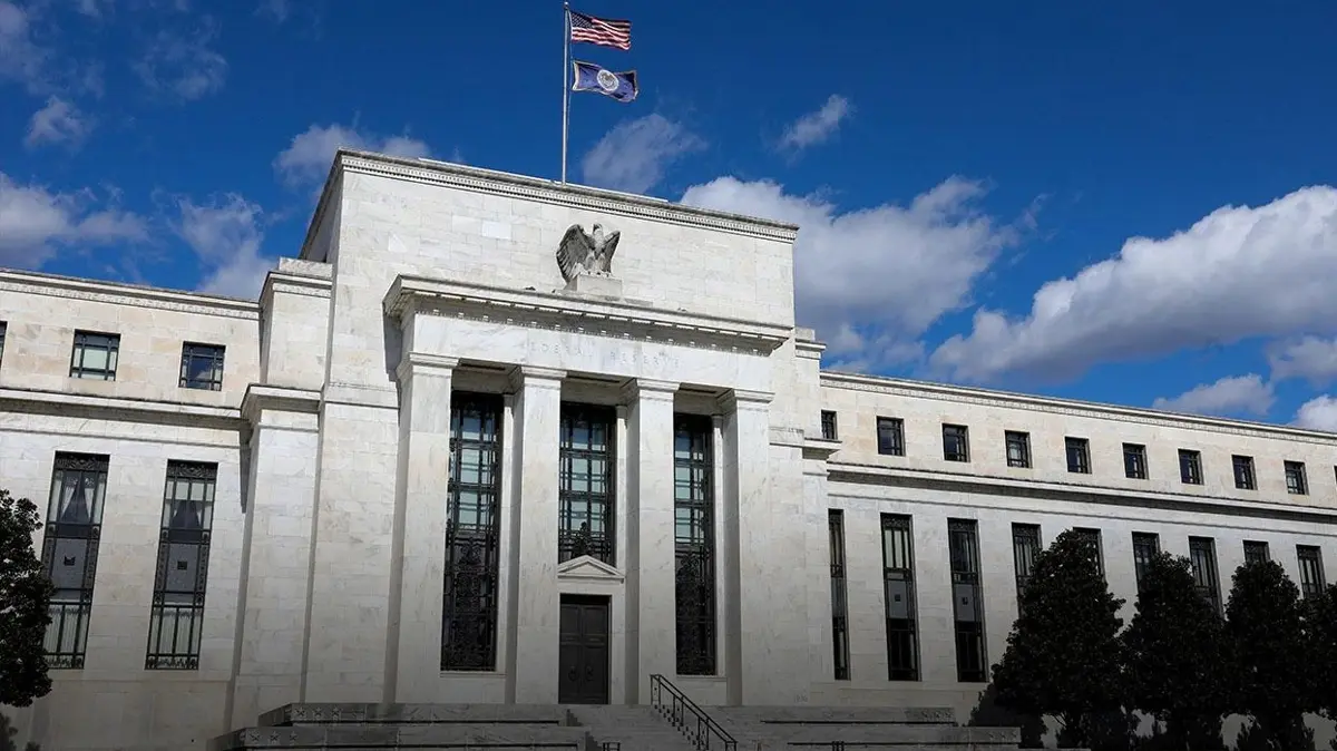 FED'den varlık değerlemesi uyarısı: Tarihsel normların üzerinde kalmaya devam ediyor