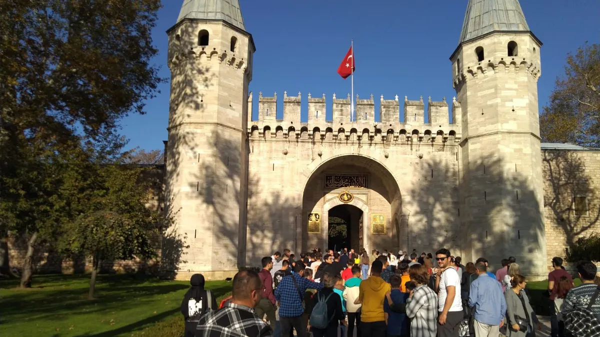 Topkapı Sarayı'nda gece ziyaretleri yeni bölümlerle başlıyor