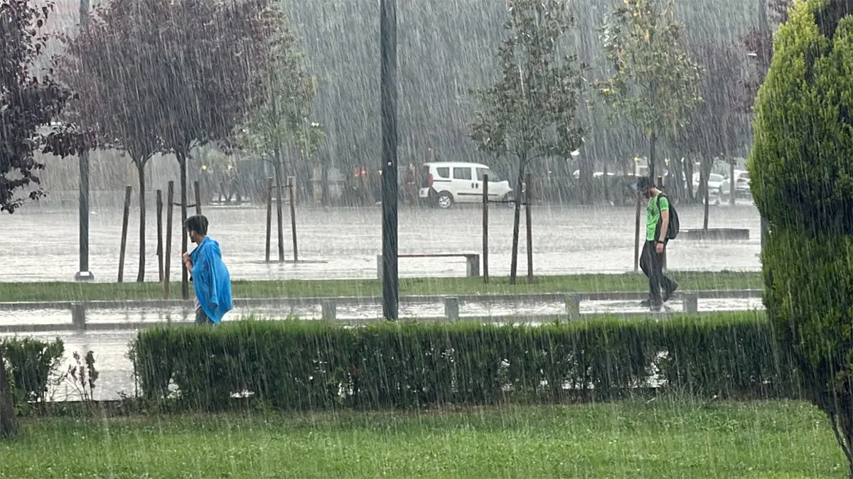 Bakanlıktan 5 il için "sarı" kodlu uyarı! Sağanak geliyor