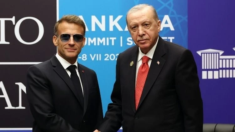 Macron'dan Erdoğan'a "Selamlarınızı ilettim" paylaşımı