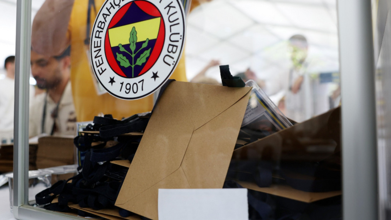 Fenerbahçe yeni başkanını seçti: Resmi olmayan sonuçlara göre yeni başkan Aziz Yıldırım