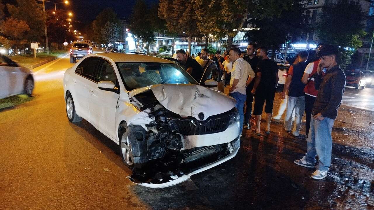 Sinop'taki trafik kazasında biri çocuk 5 kişi yaralandı