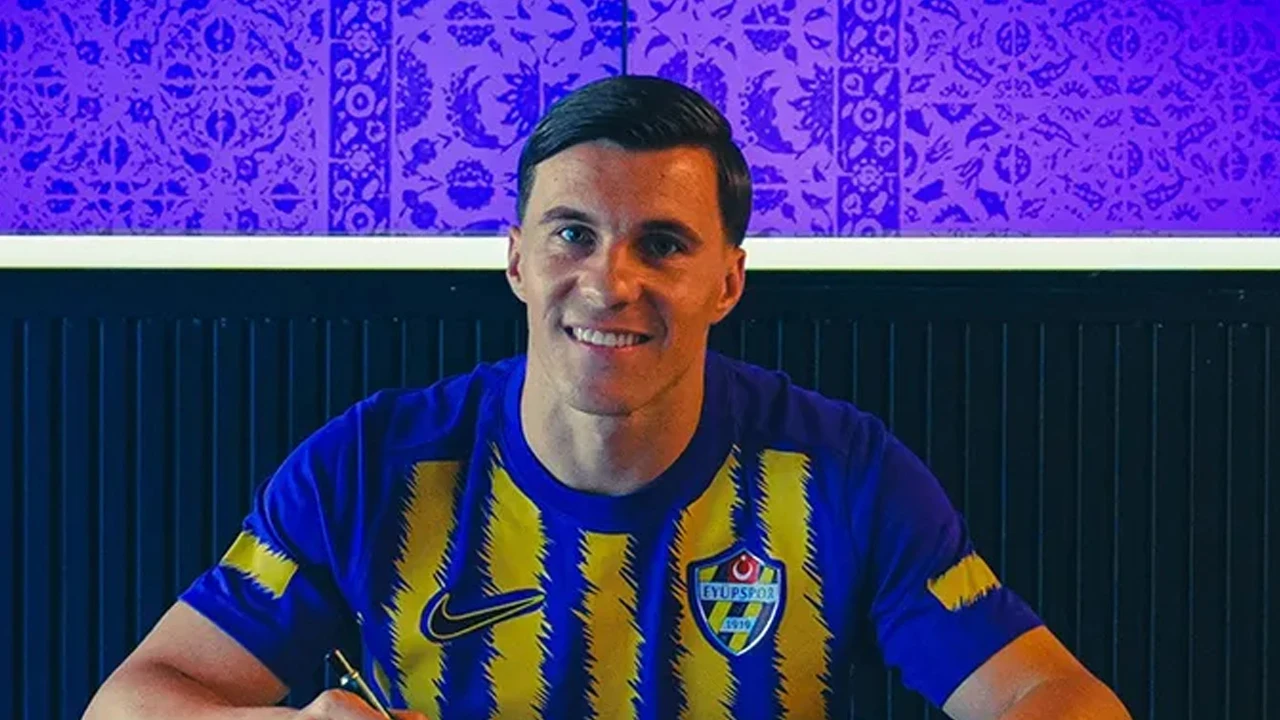 Eyüpspor, Polonyalı futbolcu Konrad Michalak'ı kadrosuna kattı