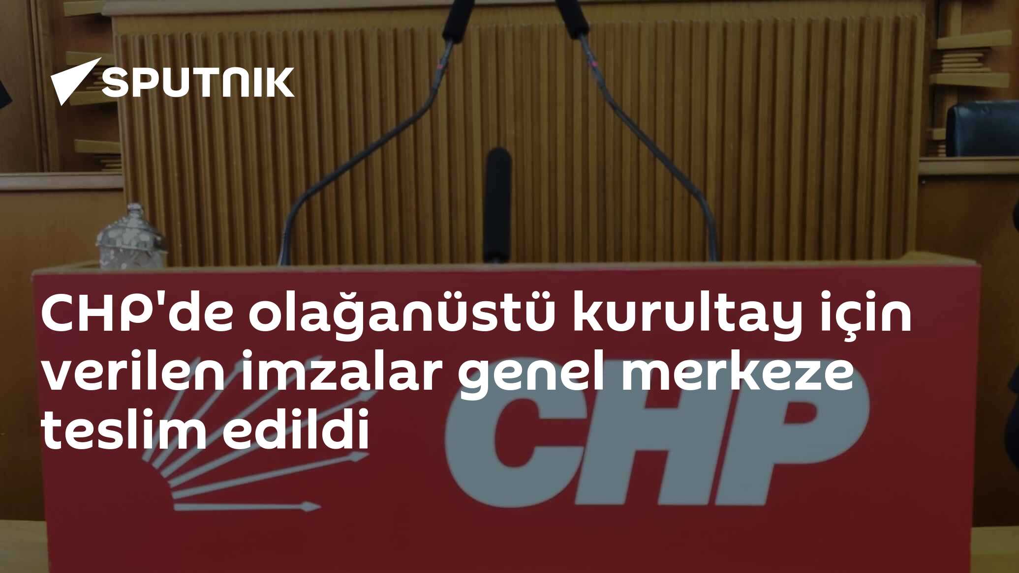 CHP'de olağanüstü kurultay için verilen imzalar genel merkeze teslim edildi