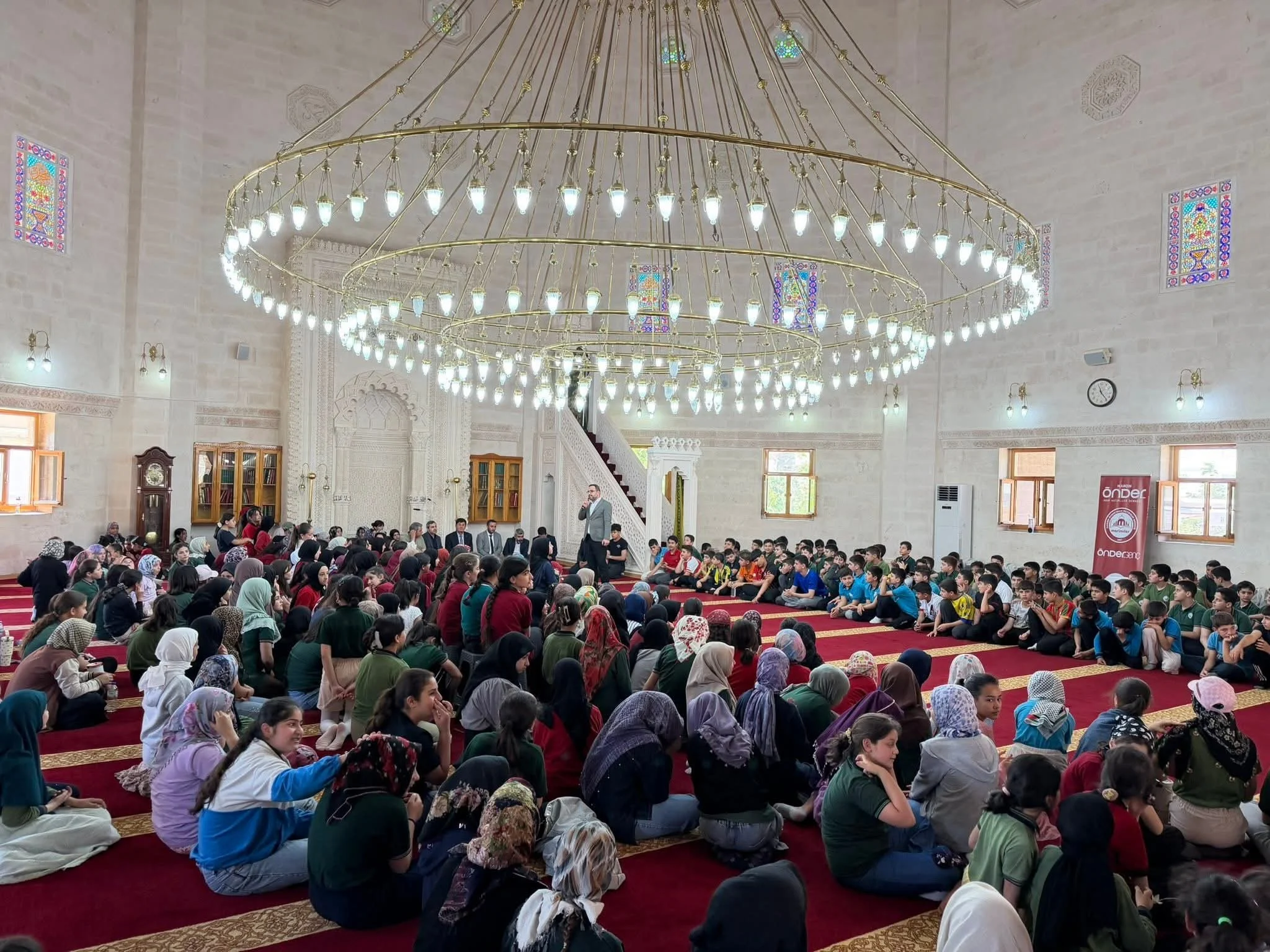 Mardin'de 440 öğrenci "İlk Seccadem" etkinliğinde buluştu
