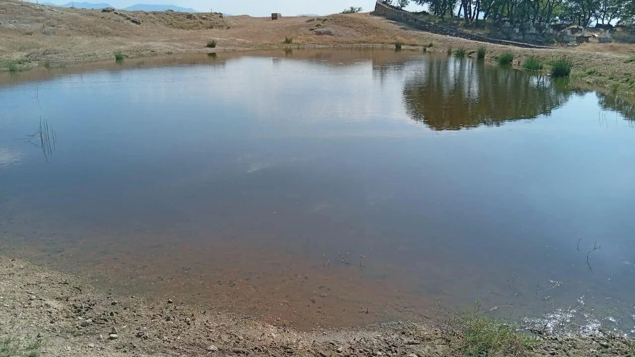 Serinlemek için göle giren çocuk ölü bulundu