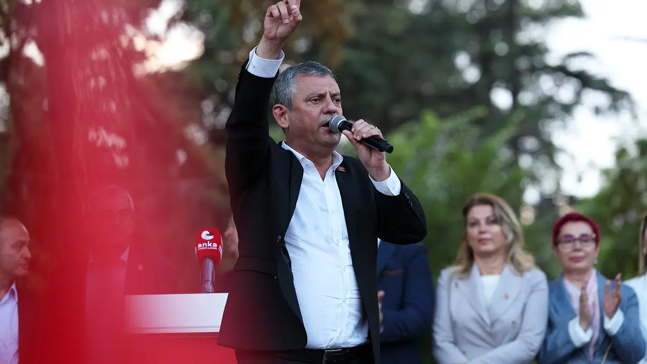 Özgür Özel'den dikkat çeken 'yeni parti' açıklaması: 26 Temmuz'a dikkat çekti