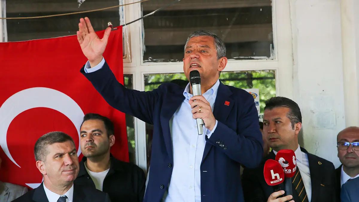 Özgür Özel'den bir kurultay hamlesi daha! Süre verdiler