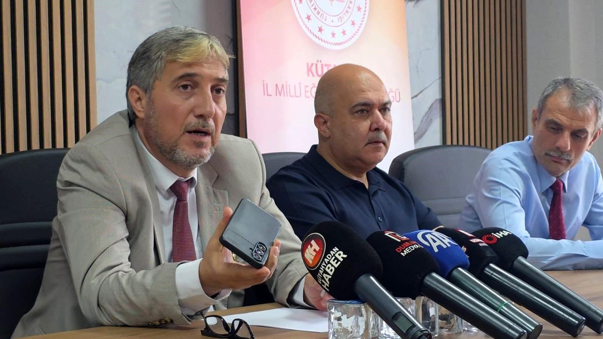 Kütahya İl Millî Eğitim Müdürü Yılmaz: "Kütahya, mesleki eğitimde Türkiye'ye örnek oldu"