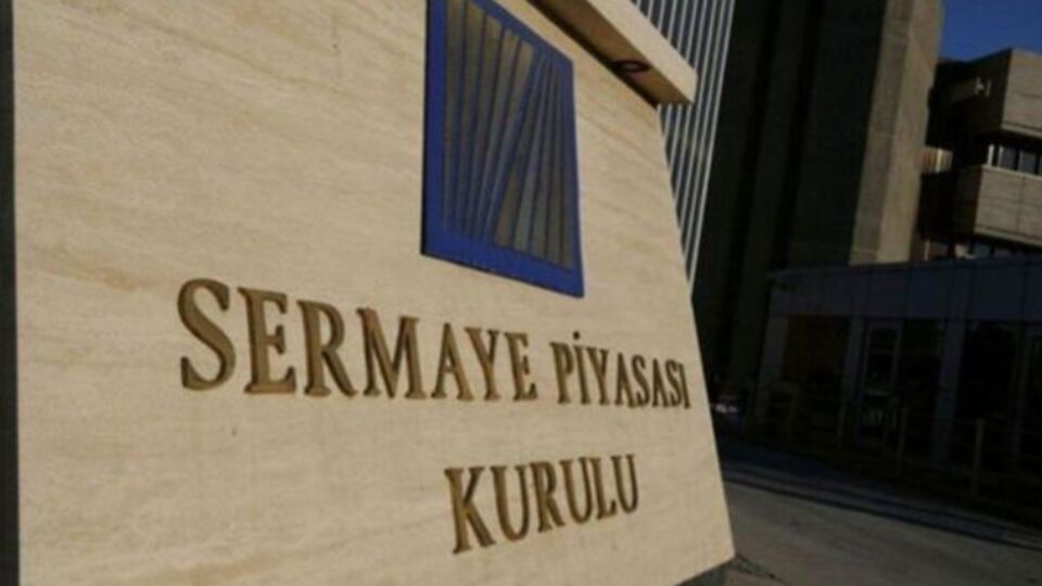SPK'dan 3 kişiye geçici işlem yasağı