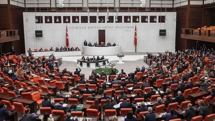 TSK ile ilgili düzenlemeleri de içeren kanun teklifi TBMM Genel Kurulunda