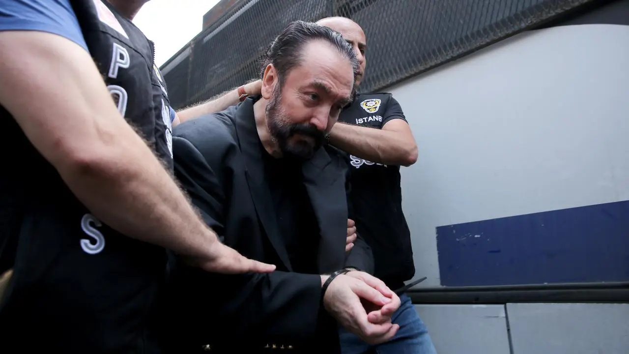 Adnan Oktar davası sanığı kıskıvrak yakalandı! 83 yıl hapisle aranıyordu