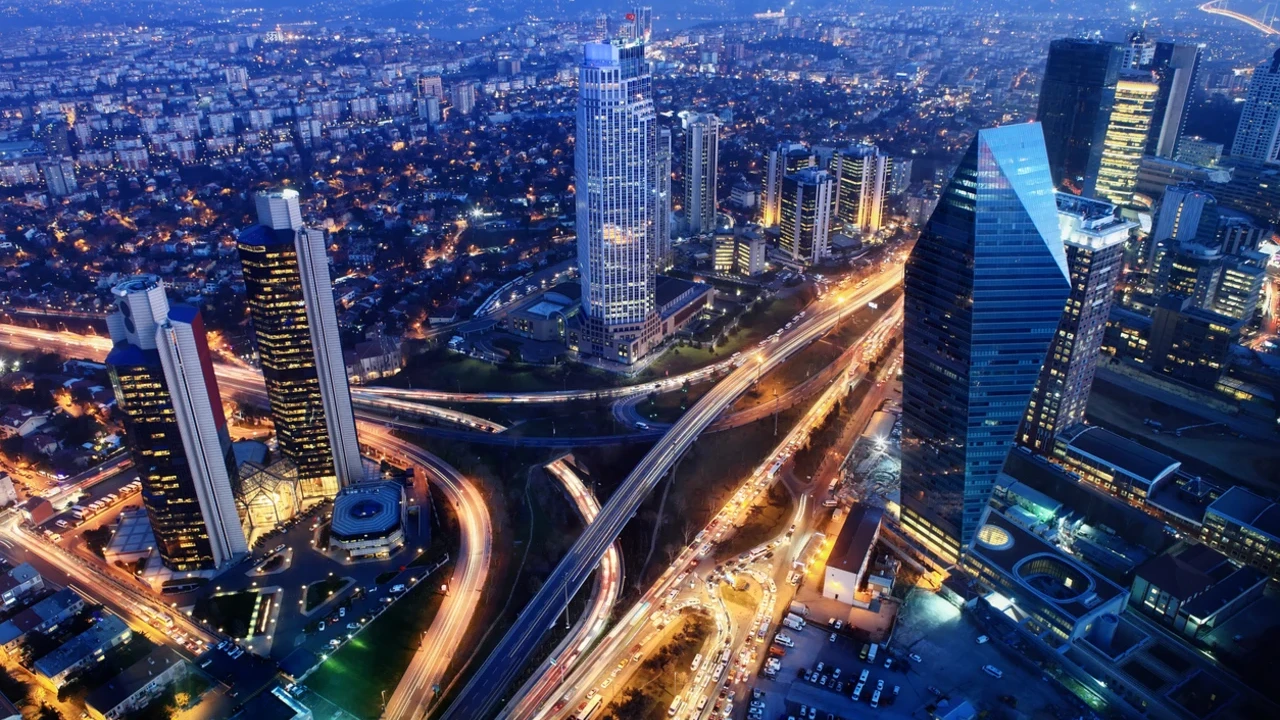 Fitch ve Moody's'in Türkiye kararı ne olacak? Not artışı gelir mi? Uzmanlar beklentisini açıkladı