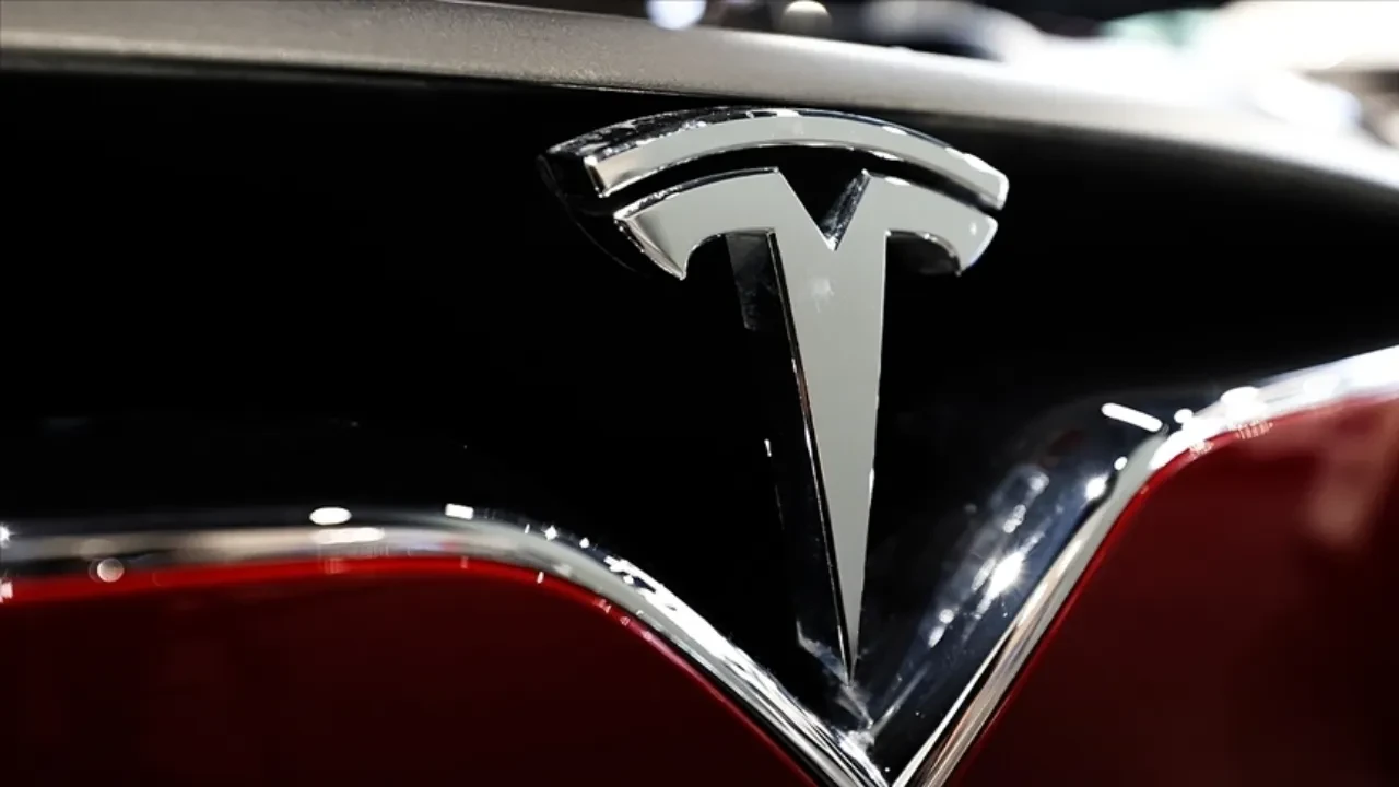 Tesla’dan Türkiye için kritik FSD hamlesi: Tam otonom sürüşe resmi başvuru yapıldı