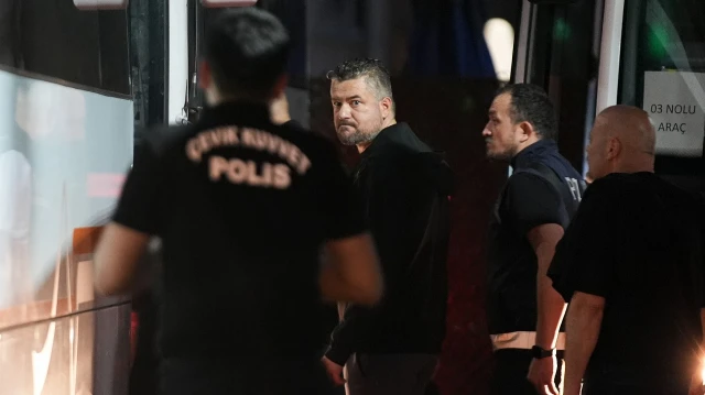 Buca'da yolsuzluk soruşturması: Belediye Başkanı Görkem Duman dahil 42 kişi tutuklandı