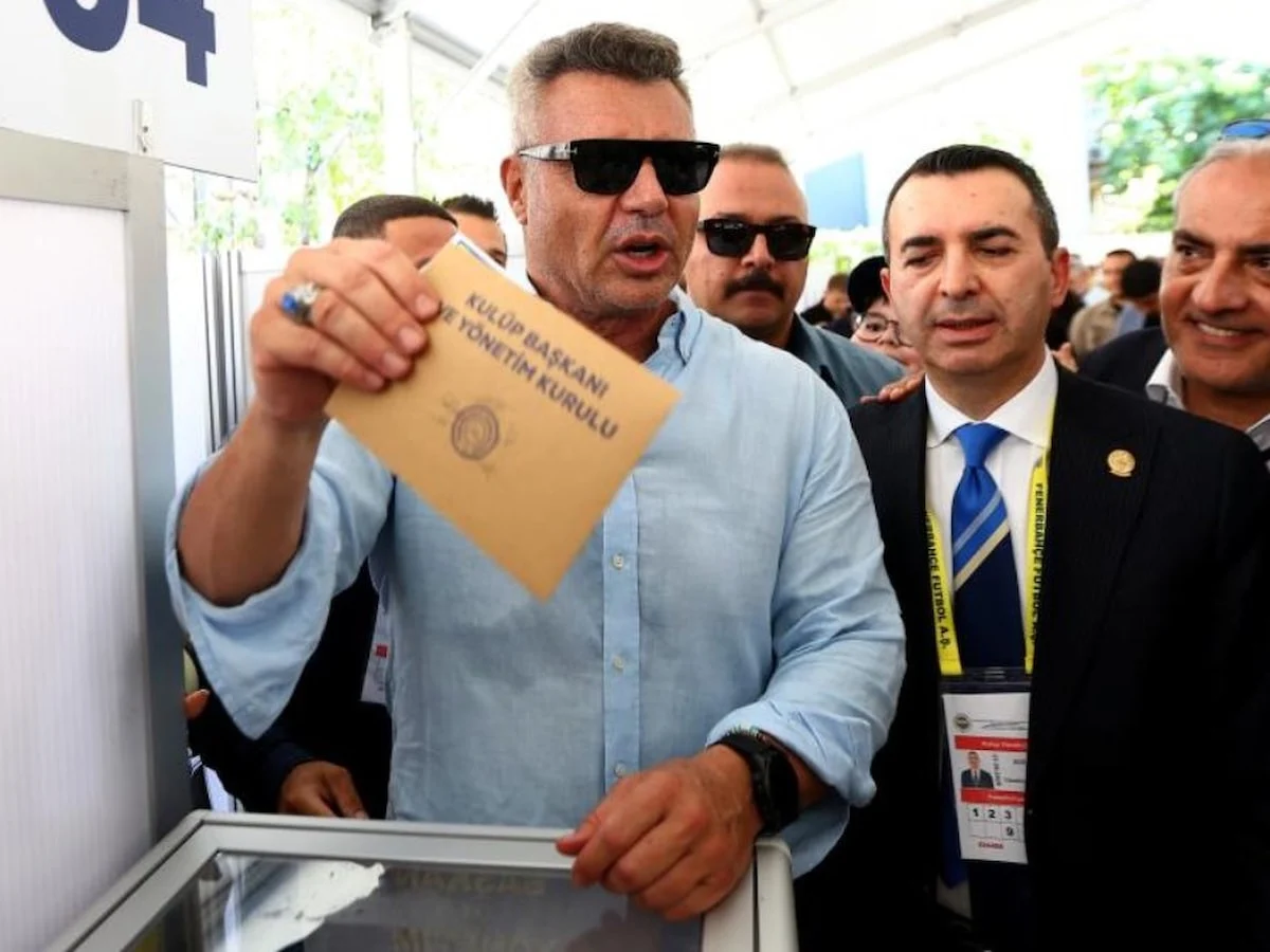 Sadettin Saran, oyunu kullandı
