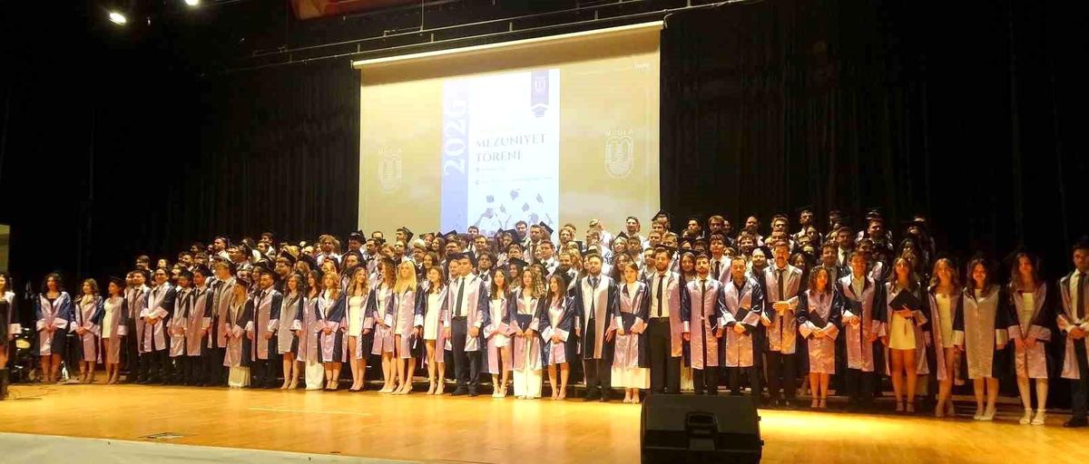 MSKÜ Tıp Fakültesi'nde 187 genç hekim şifa dağıtmak için yola çıktı