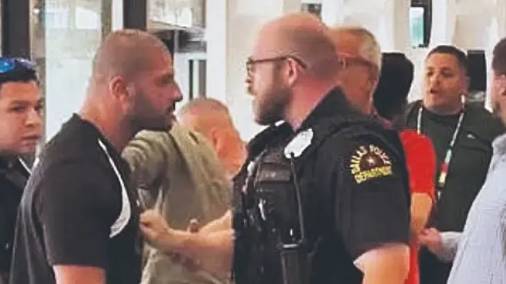 Dünya bu görüntüleri konuşuyor! Mısır kafilesiyle polis karşı karşıya