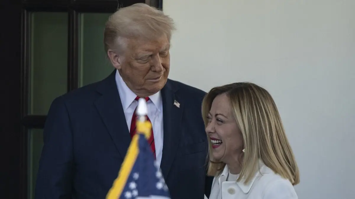 Trump'tan Meloni iddiası: Dost olmak istiyor, teşekkürler almayayım