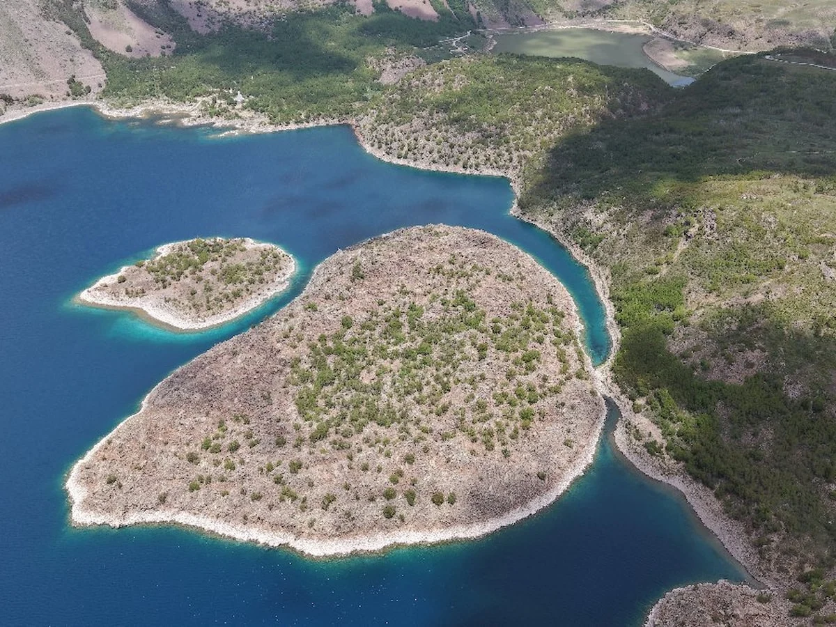 Bitlis'te bulunan Nemrut Kalderası’nda ziyaretçi yoğunluğu