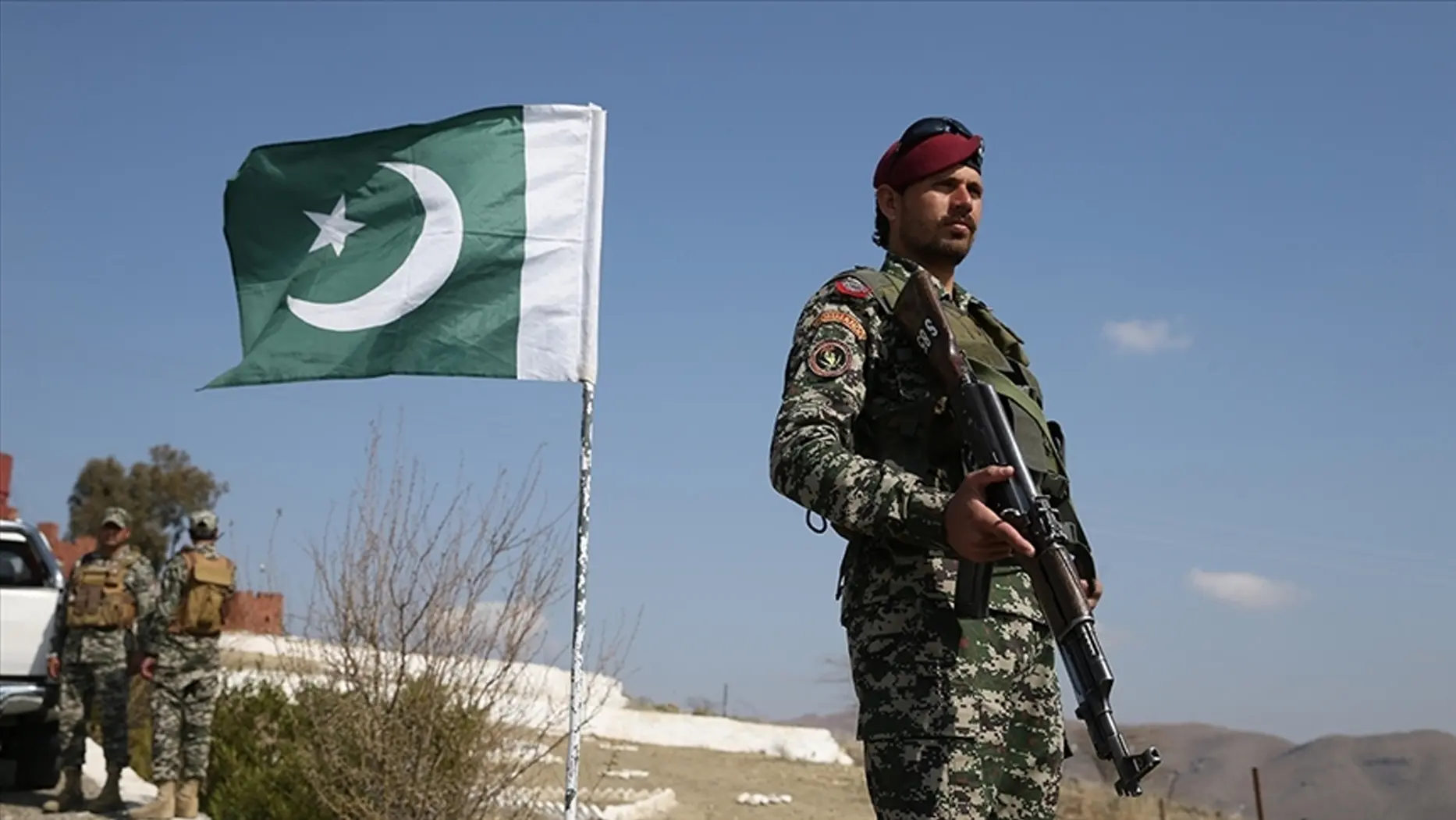 Pakistan, Afganistan sınırında operasyon düzenledi