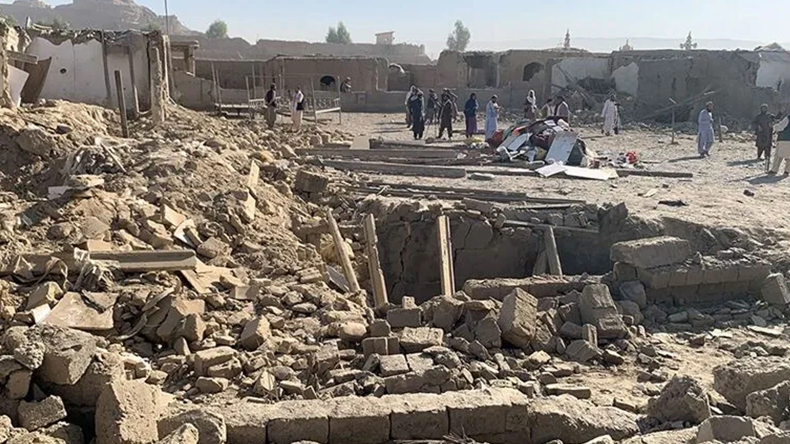 Afganistan’dan Pakistan’a hava saldırısı