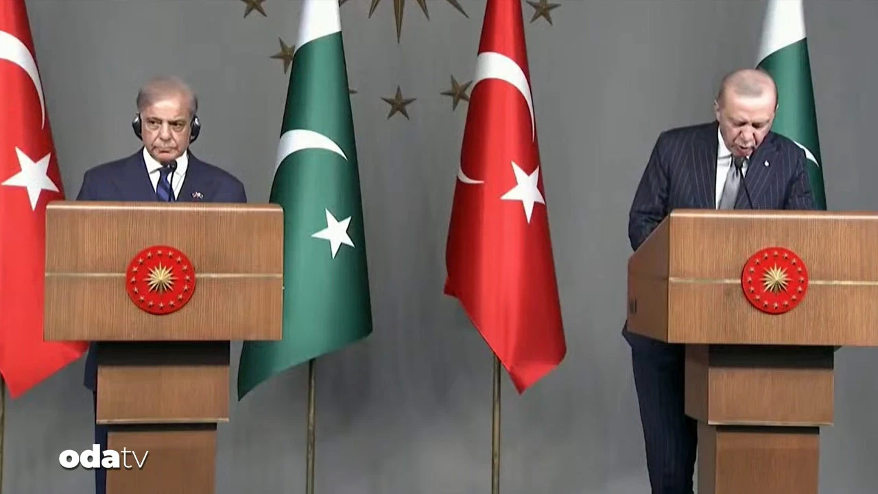 Cumhurbaşkanı Erdoğan ve Pakistan Başbakanı Şahbaz Şerif'ten ortak basın toplantısı