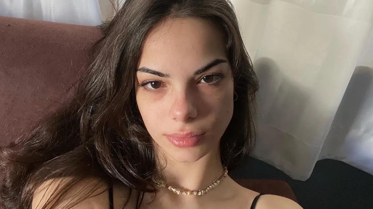 Survivor Beyza Gemici’den canlı yayında şok evlilik teklifi itirafı