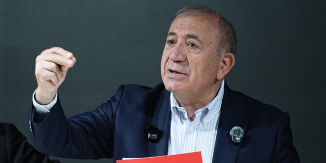 Gürsel Tekin: 63 kişinin CHP üyeliği askıya alındı