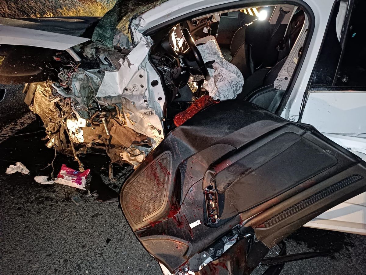 Ağrı'da korkunç kaza: 4'ü ağır, 6 yaralı
