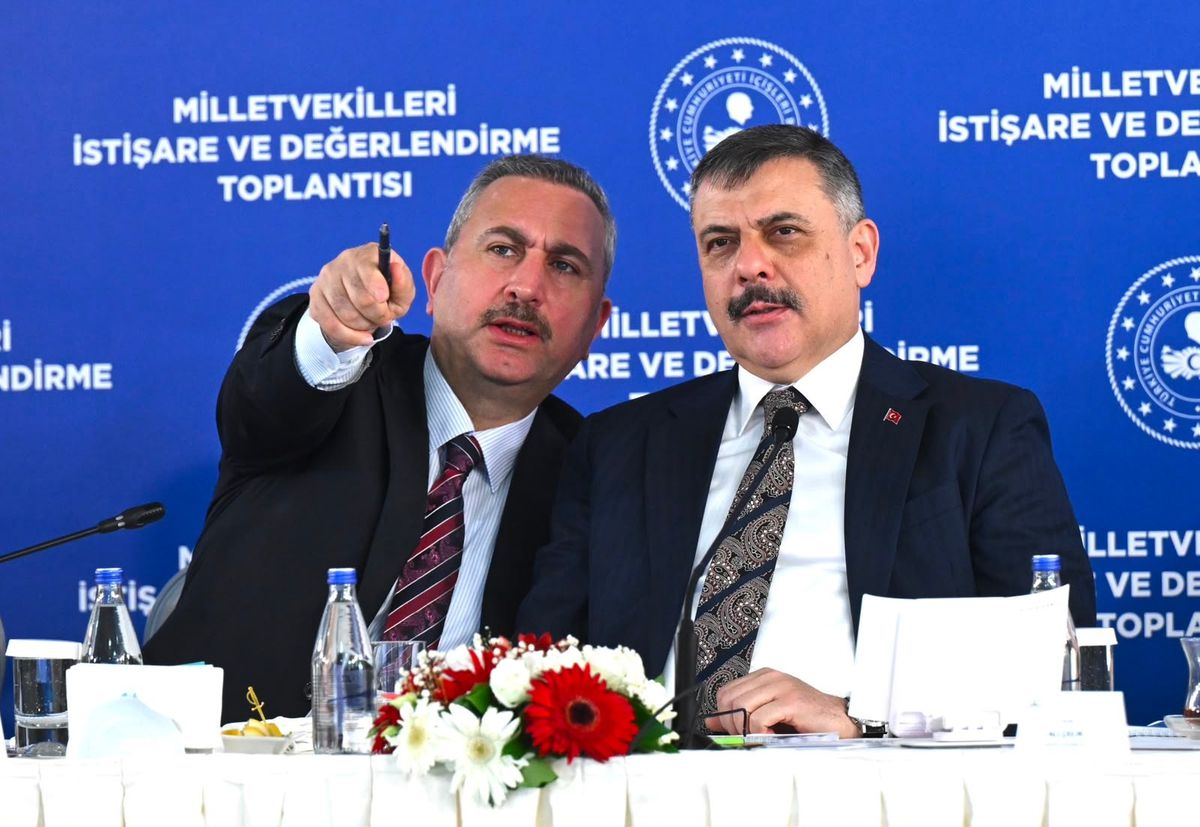 Bakan Çiftçi: Türkiye'de 3,6 milyon yasal yabancı var, 1,4 milyon kişi gönüllü döndü