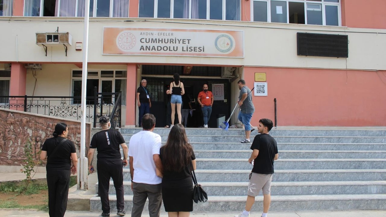 Sınava geç kalanlar mercek altında