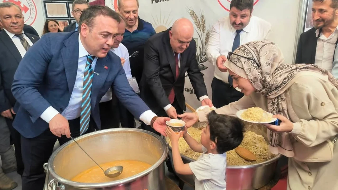 1. Bilecik Tarım ve Hayvancılık Fuarı’nda yöresel lezzetler büyük ilgi gördü
